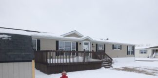 How to Handle Frozen Pipes in a Mobile Home Frozen Water Pipe in a Mobile Home