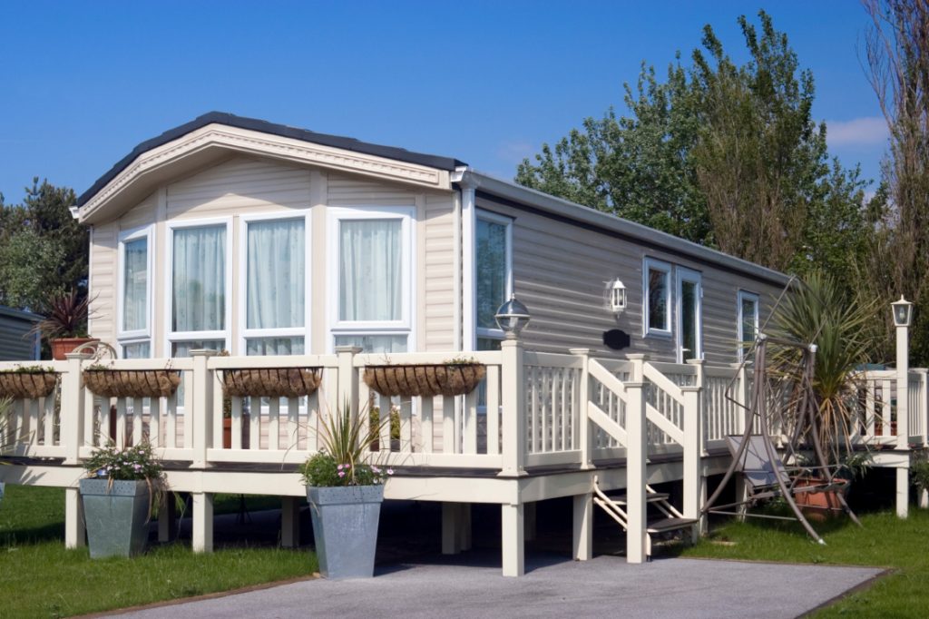 Best time to buy a mobile home midsummer