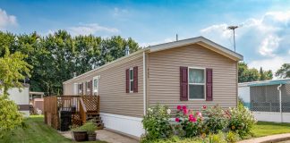 Should You Buy a New or Used Mobile Home? buy used mobile home or new?