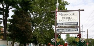 N.J. Mobile Home Park Puts the ‘Merry’ Back In Christmas NJ Mobile Home Park Monmouth Merry Christmas