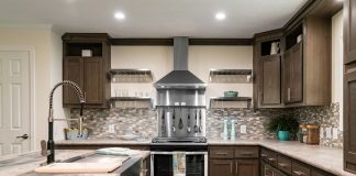 5 Gorgeous Modern Mobile Homes You Need to See Modern Mobile Homes - Kitchen