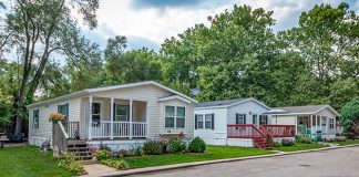 The Homeowner’s Guide to Mobile Home Skirting