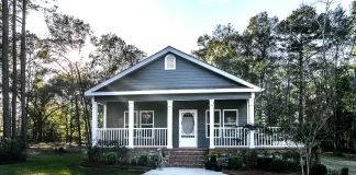 What Is the Difference Between a HUD Home and a Modular Home? Photo of a modular home