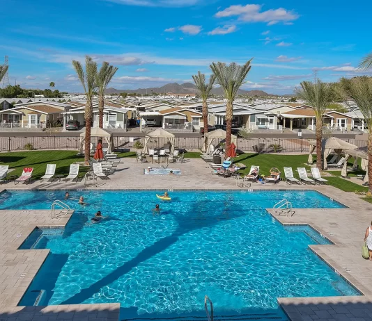 What Is the Most Luxurious Mobile Home Park? Photo of a luxurious mobile home community with a pool